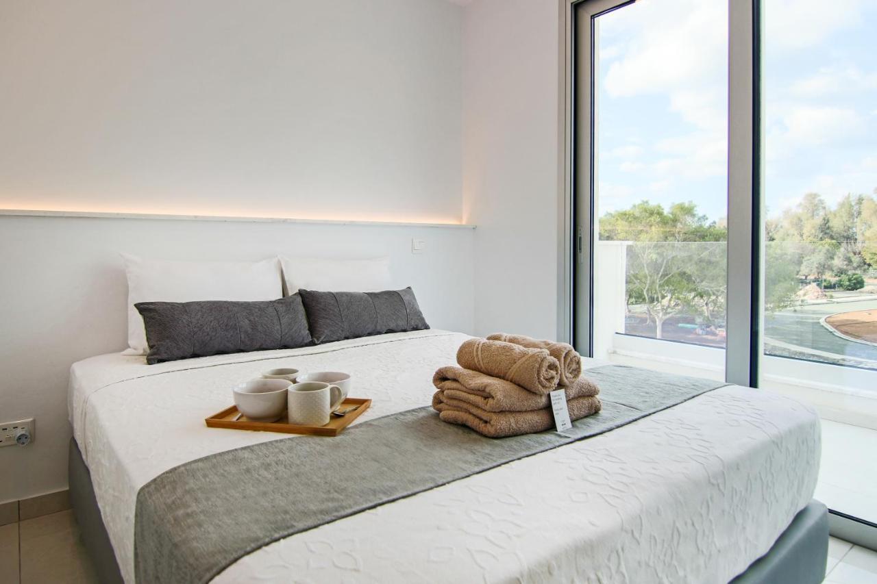 Ferienwohnung Phaedrus Living - Seaside Executive Flat Harbour 201 Paphos Exterior foto