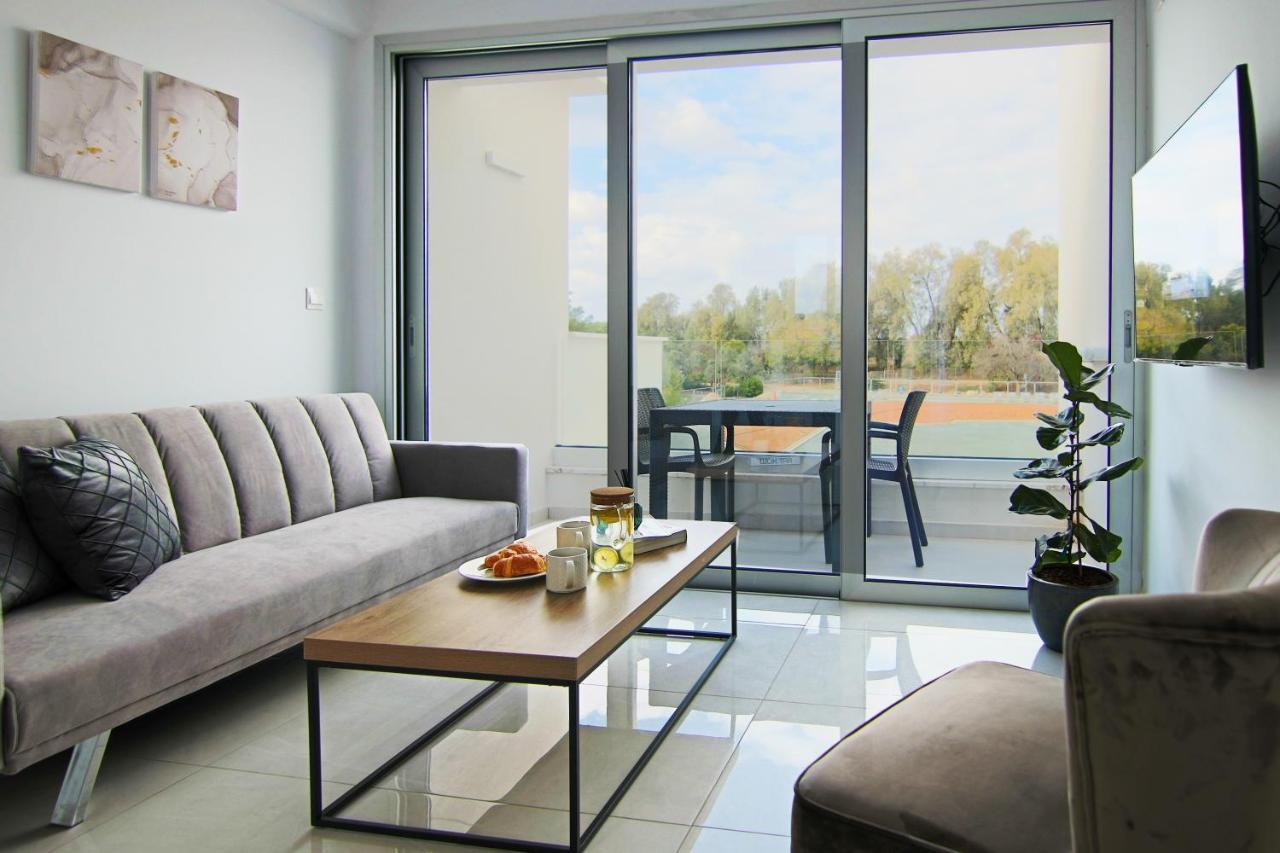Ferienwohnung Phaedrus Living - Seaside Executive Flat Harbour 201 Paphos Exterior foto