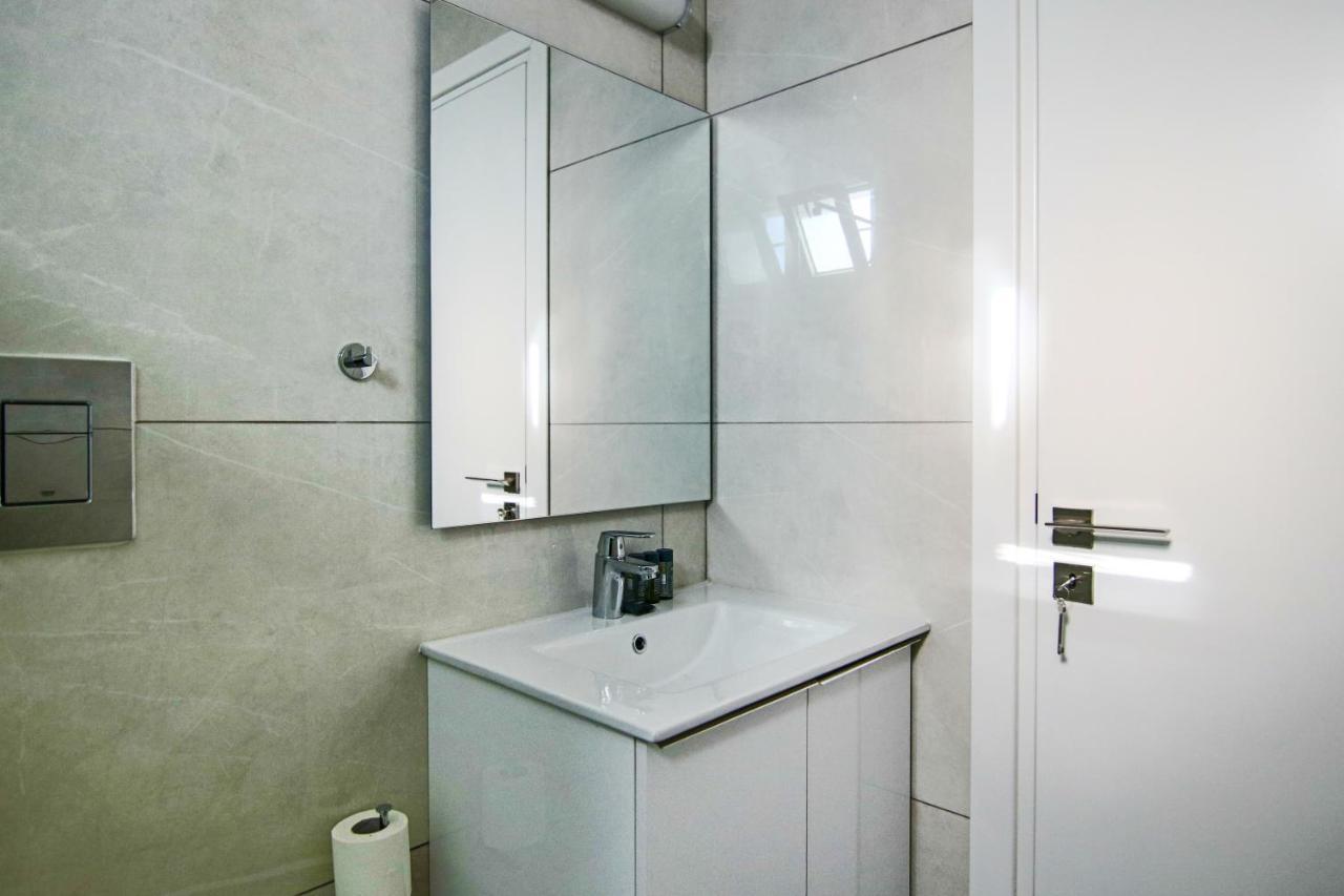 Ferienwohnung Phaedrus Living - Seaside Executive Flat Harbour 201 Paphos Exterior foto